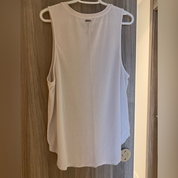 Athletic Works Dri-More white sleeveless shirt (Large) - Picture 3 of 5